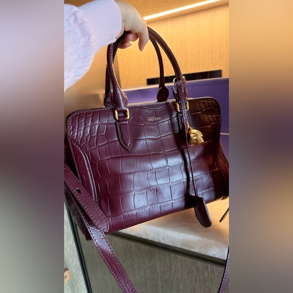 Alexander McQueen Burgundy Croc Embossed Leather Bag - Picture 3 of 16